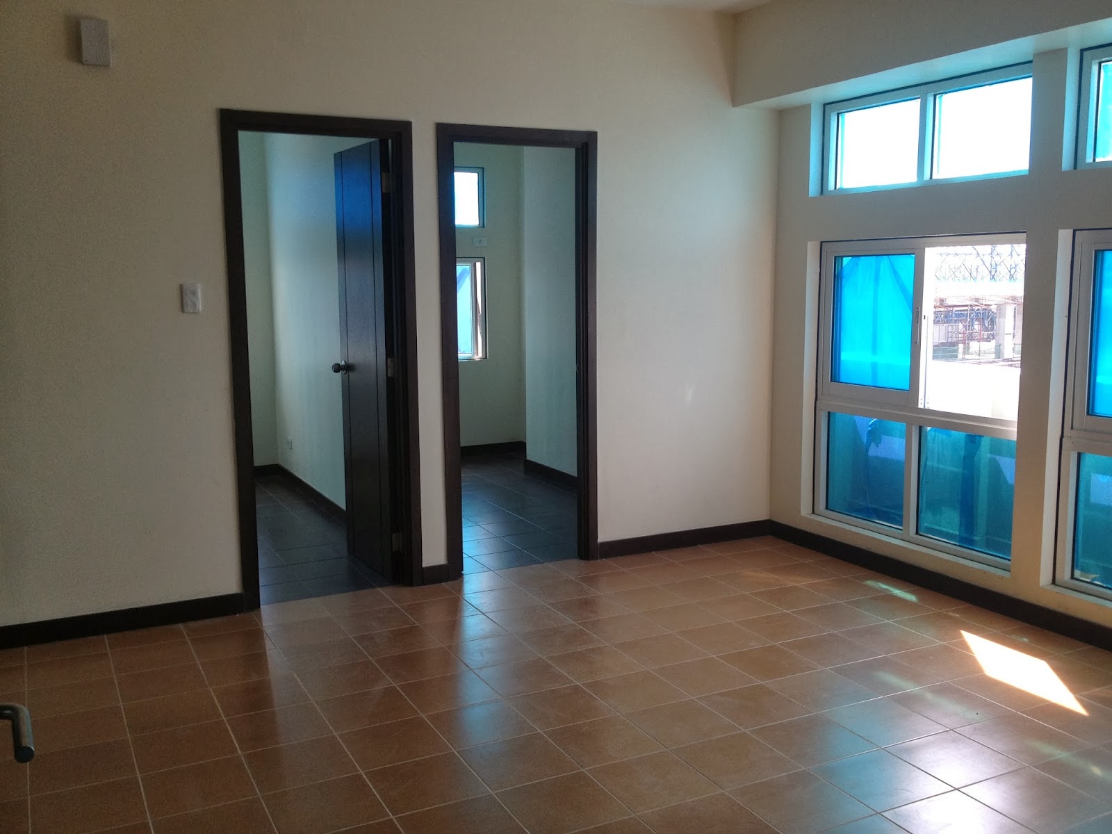 FOR SALE: Apartment / Condo / Townhouse Manila Metropolitan Area > Makati 2