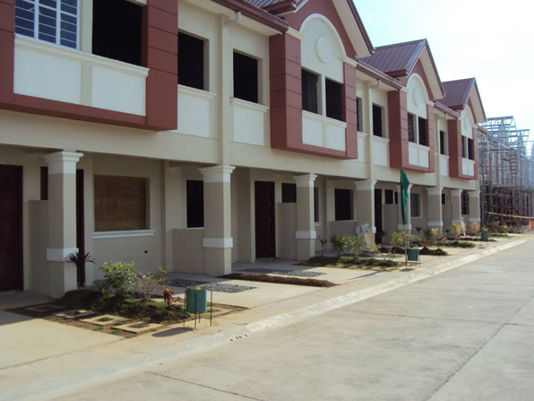 Cainta Townhouse at 2.560M