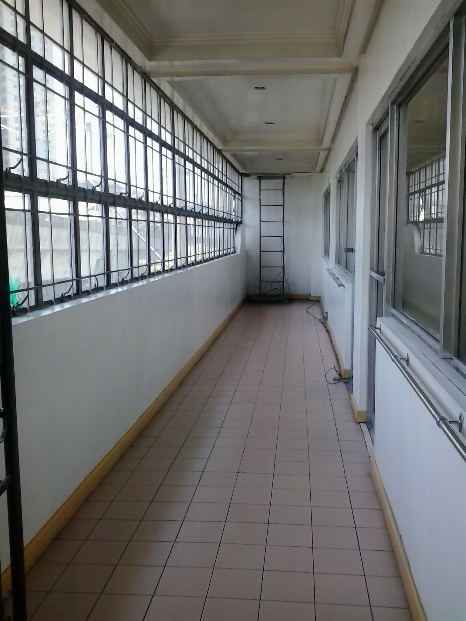 FOR SALE: Office / Commercial / Industrial Manila Metropolitan Area > Quezon