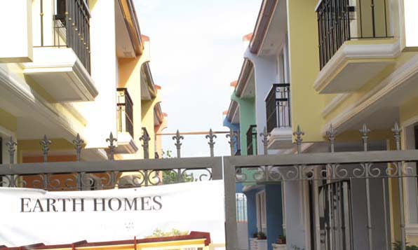 Quezon City Townhouse for Sale at 3.685M