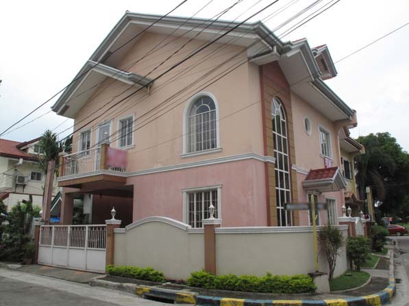 Affordable House in Pasig at 5.5M