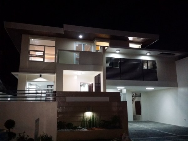 FOR SALE: House Manila Metropolitan Area > Paranaque