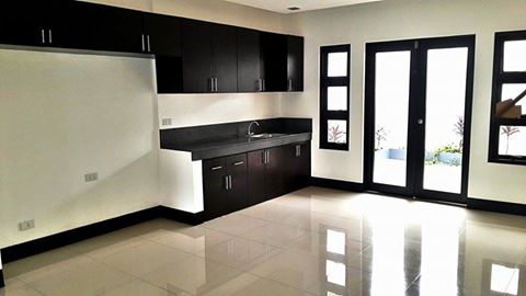 FOR SALE: House Manila Metropolitan Area > Las Pinas 1