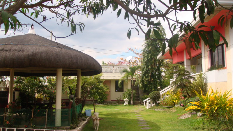 FOR SALE: House Zambales > Other areas 1