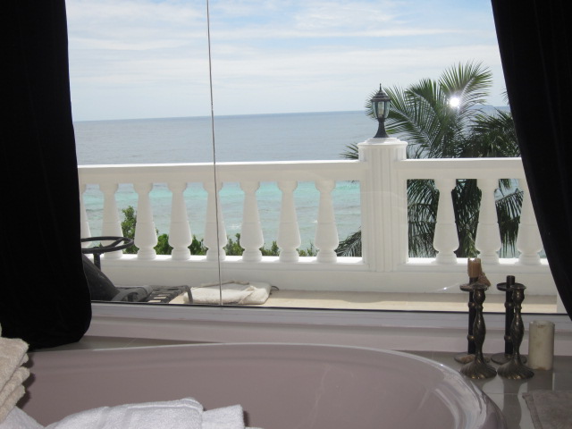 OceanFront Mansion on Cliff