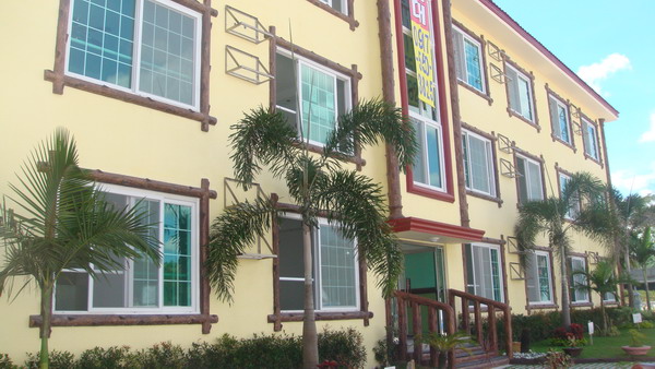 FOR SALE: Apartment / Condo / Townhouse Pampanga