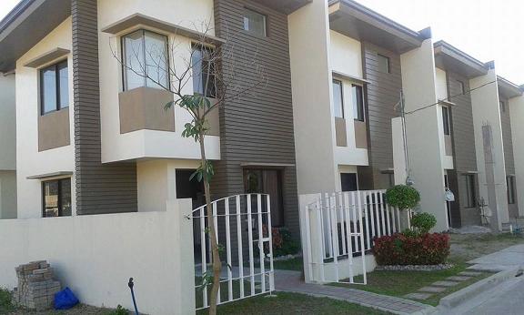 FOR SALE: Apartment / Condo / Townhouse Rizal 1