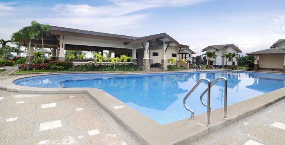 FOR SALE: Apartment / Condo / Townhouse Laguna > Calamba 7