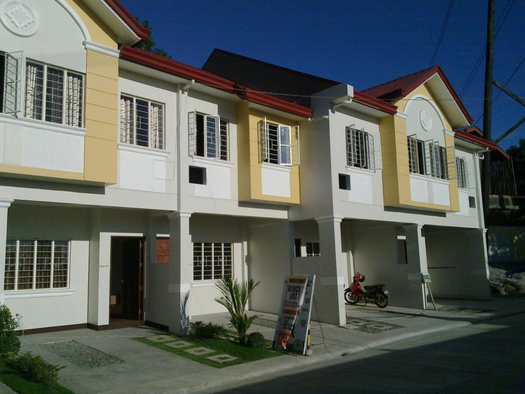 FOR SALE: Apartment / Condo / Townhouse Rizal > Cainta 3