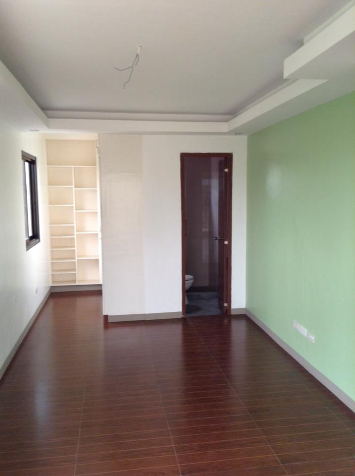 FOR SALE: Apartment / Condo / Townhouse Batangas > Lipa City 1