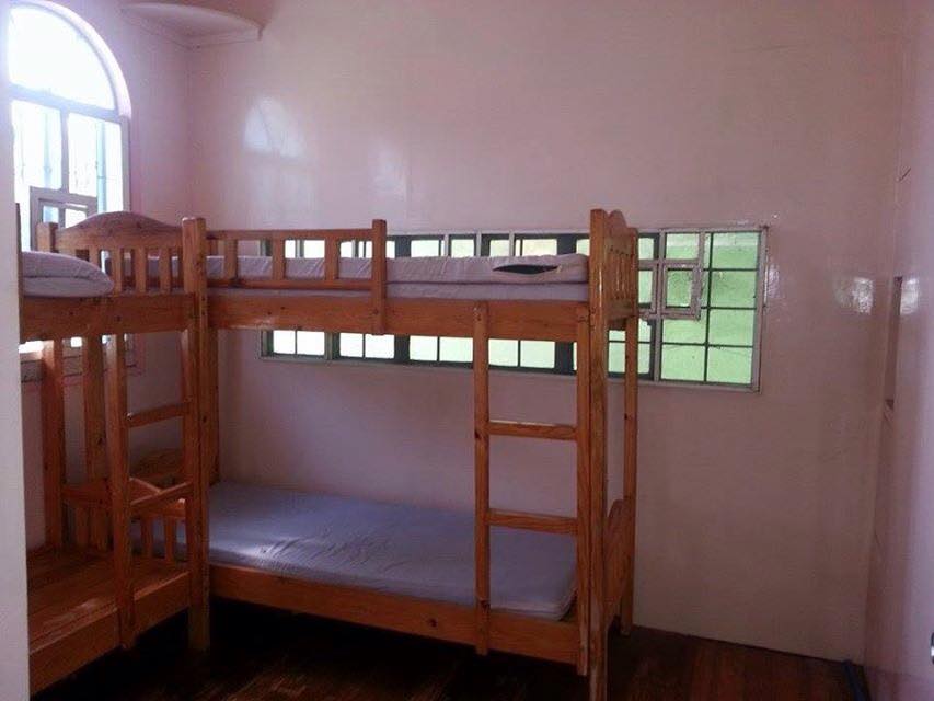 room for rent near sm center las pinas city