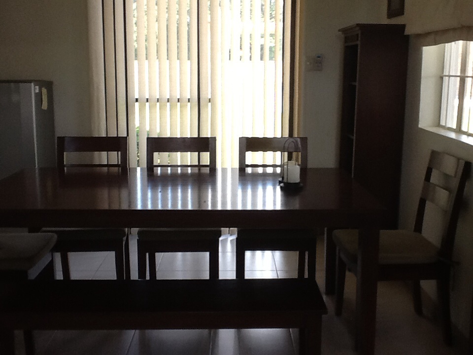 FOR SALE: House Tarlac 8