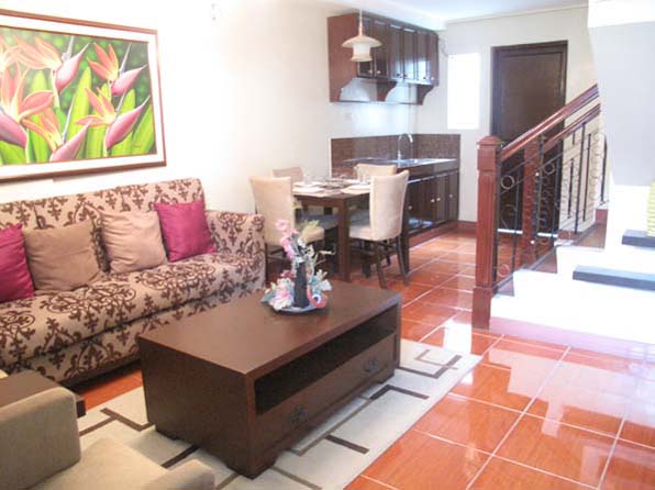 FOR SALE: Apartment / Condo / Townhouse Manila Metropolitan Area > Caloocan 1