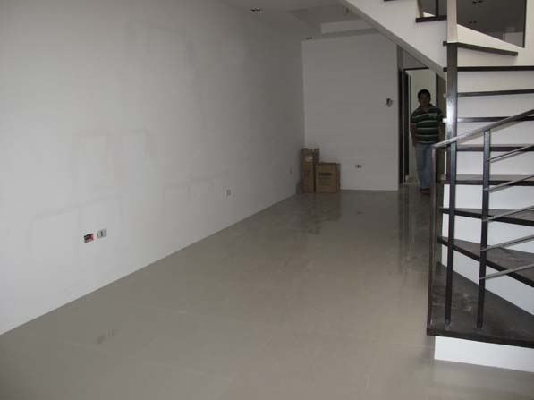 FOR SALE: Apartment / Condo / Townhouse Manila Metropolitan Area > Quezon 3