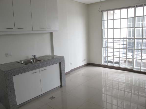 FOR SALE: Apartment / Condo / Townhouse Manila Metropolitan Area > Quezon 5