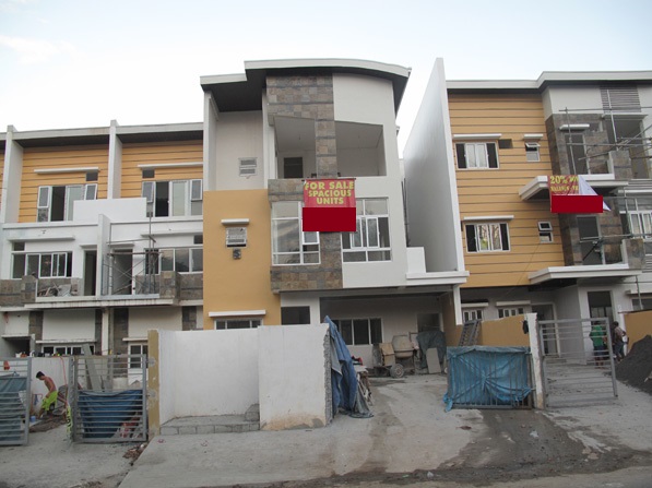 FOR SALE: Apartment / Condo / Townhouse Manila Metropolitan Area > Pateros