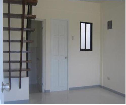 FOR SALE: Apartment / Condo / Townhouse Cavite > Bacoor 1