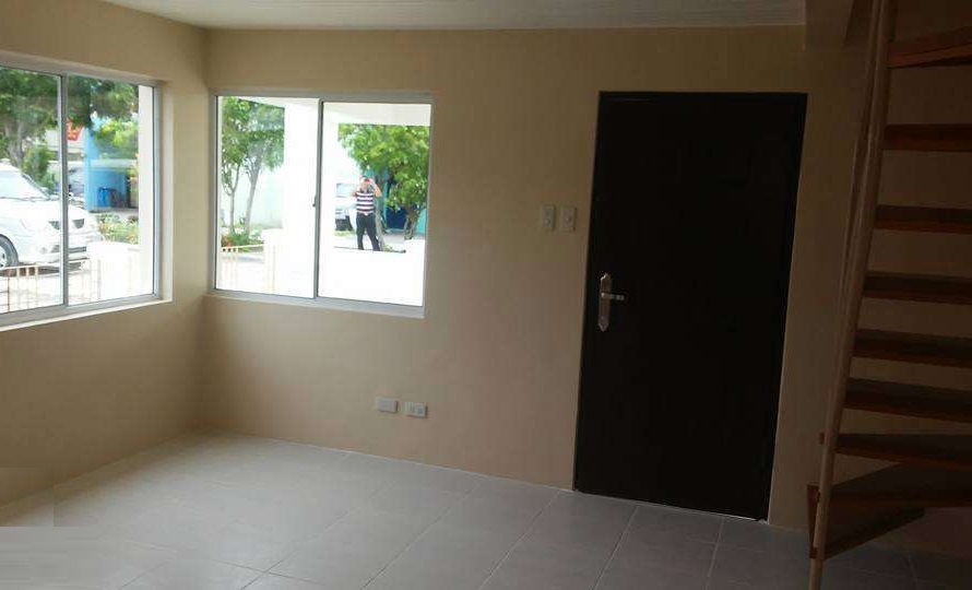 FOR SALE: Apartment / Condo / Townhouse Cavite > Imus 2