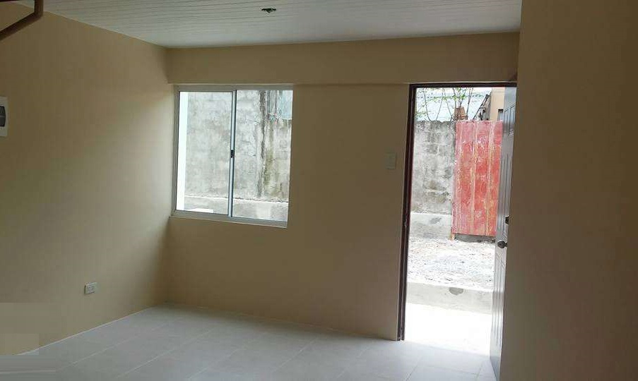 FOR SALE: Apartment / Condo / Townhouse Cavite > Imus 3