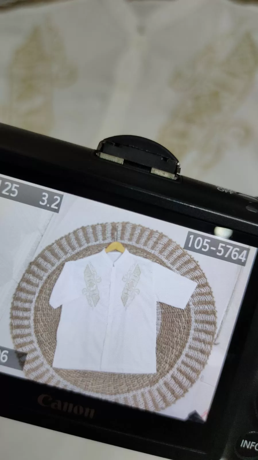 Baju Koko Putih Lengan Pendek Katun Motif Bordir Full Kancing Jibril