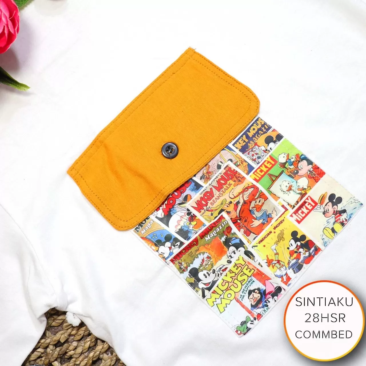 One Set Kaos Viral Cotton Combed Saku Depan Motif Sablon Sintiaku