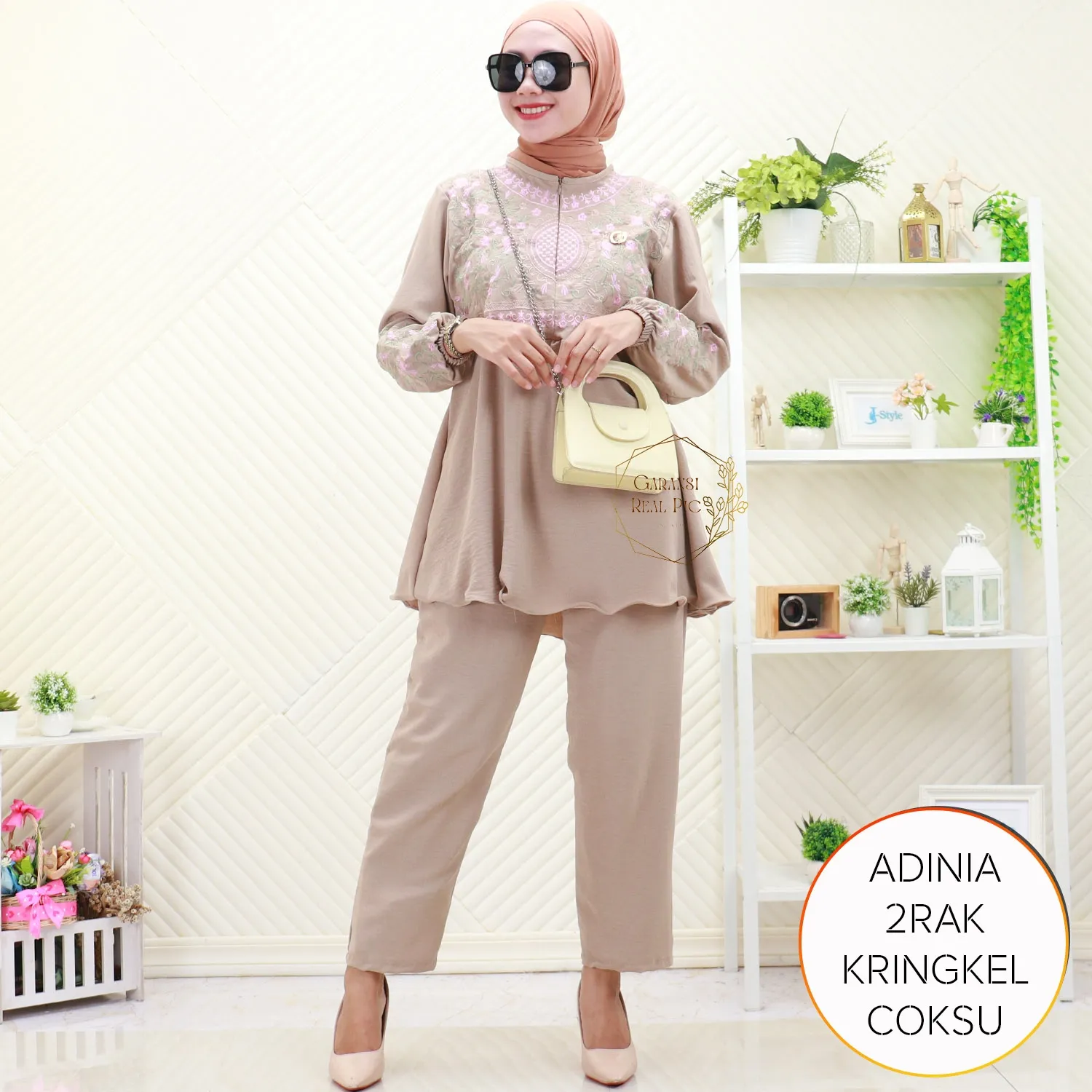 One Set Tunik Busui Kringkel Airflow Bordir Timbul Adinia 2RAK Kringkel Airflow - bajubaru.id, Belanja Online di bajubaru.id saja 