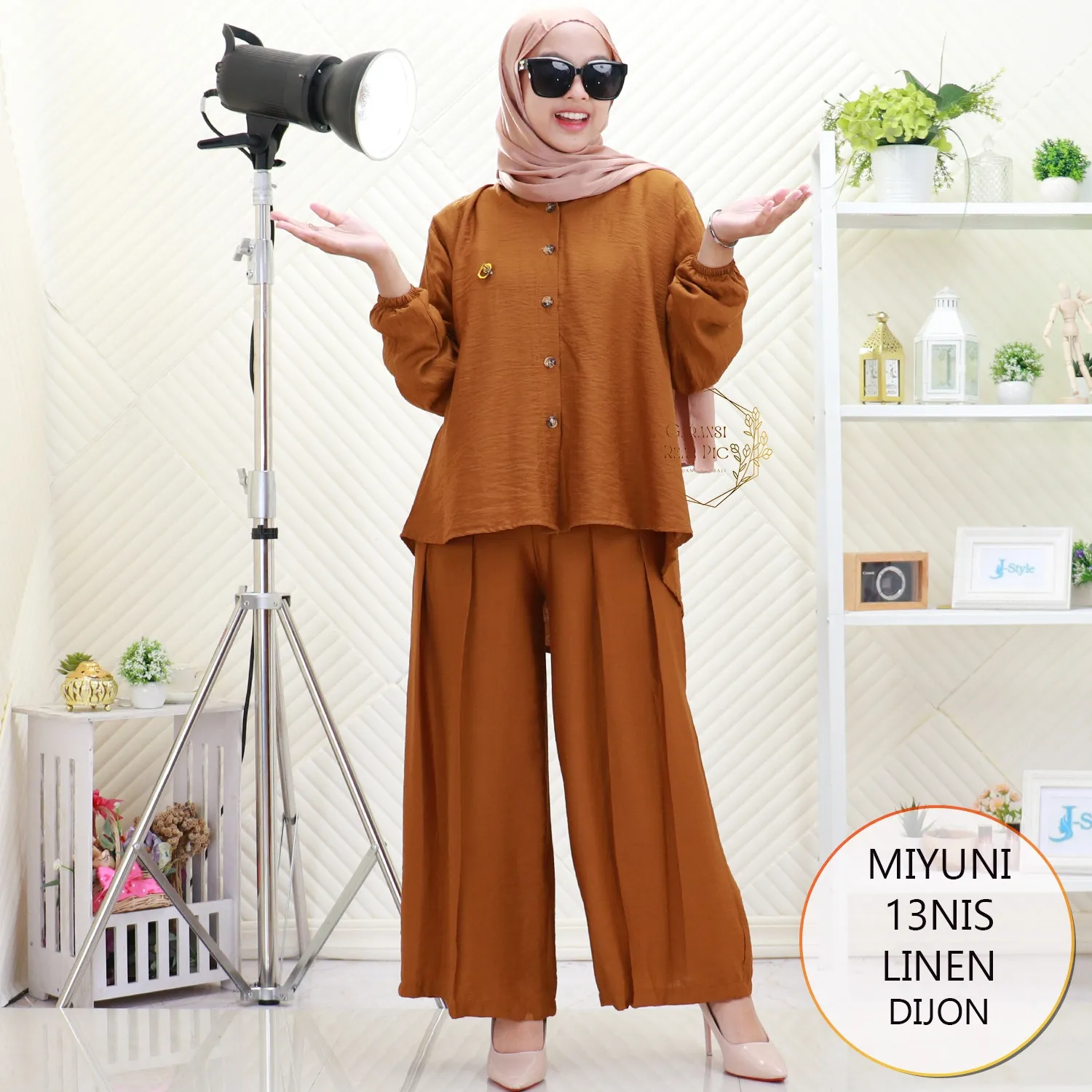 Miyuni One Set Kemeja Linen Full Kancing Model Pinguin Variasi Tali Pita Belakang 13NIS Linen - bajubaru.id, Belanja Online di bajubaru.id saja 