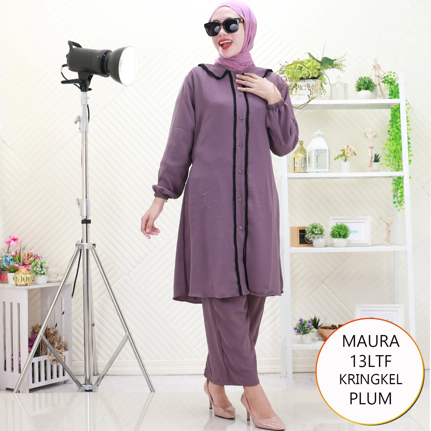 Maura One Set Tunik Wanita Muslimah Crinkle Airflow List Hitam Busui Friendly