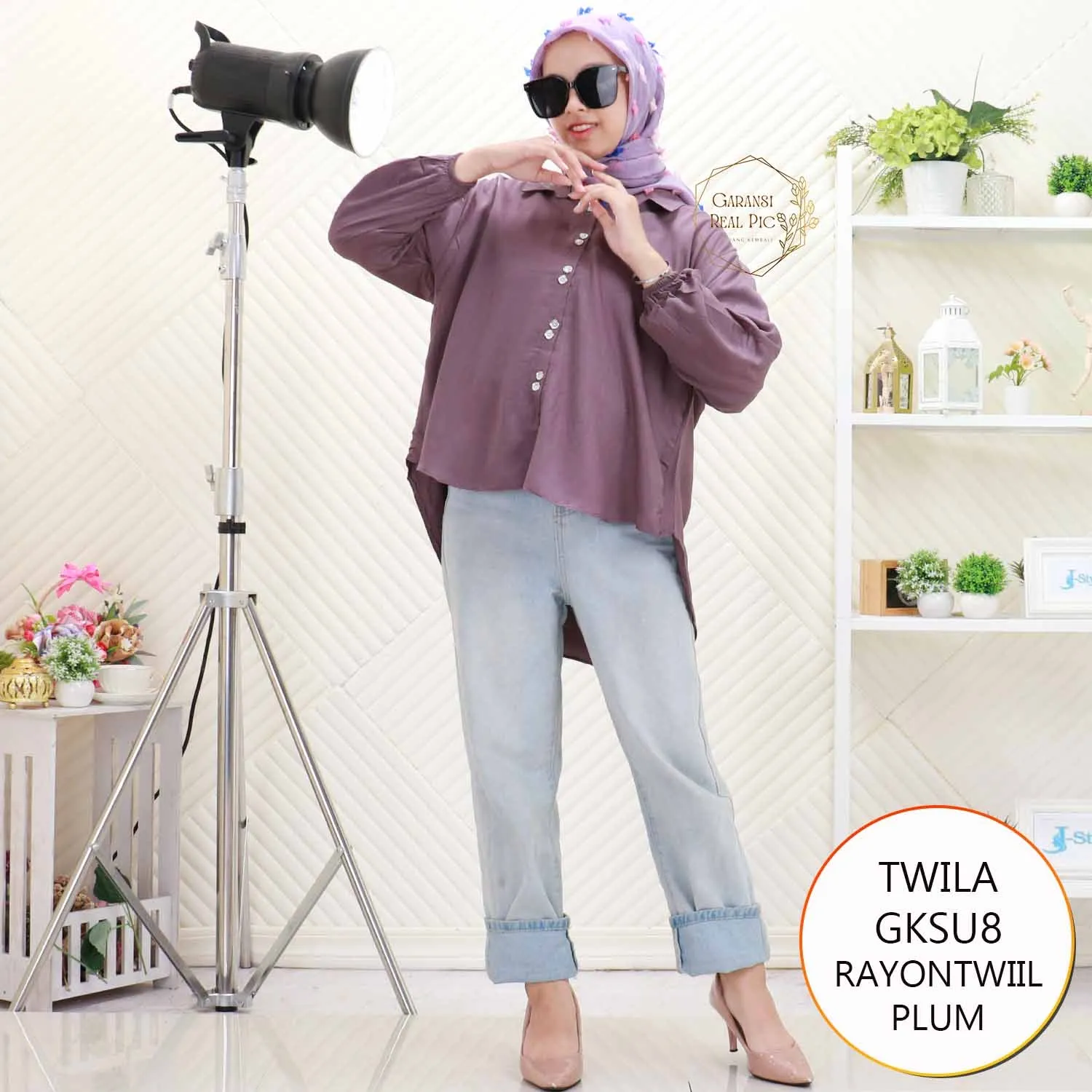 Twila Kemeja Wanita Katun Twill Polos Full Kancing Model Pinguin