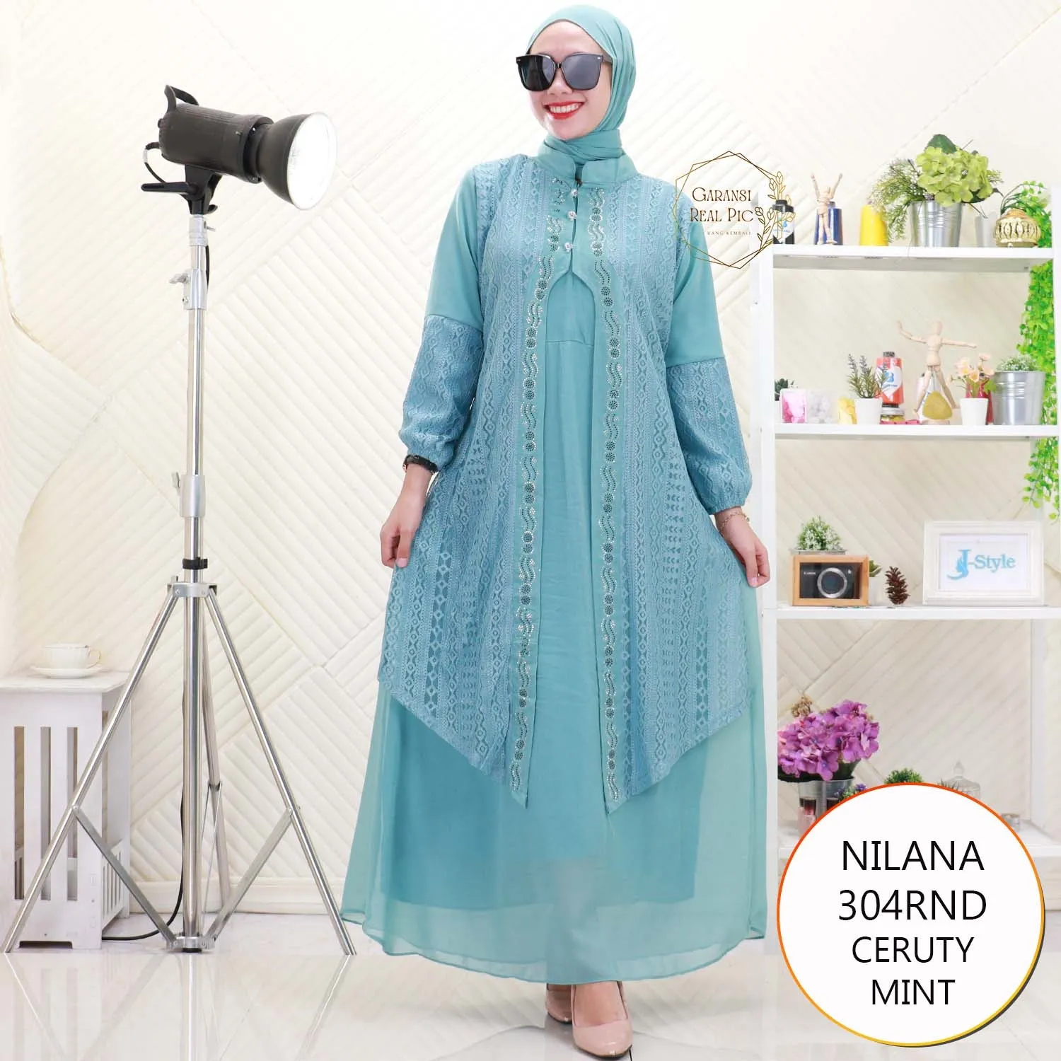 Nilana Gamis Set Hijab Ceruty Cardi Brukat Nyatu Busui Friendly