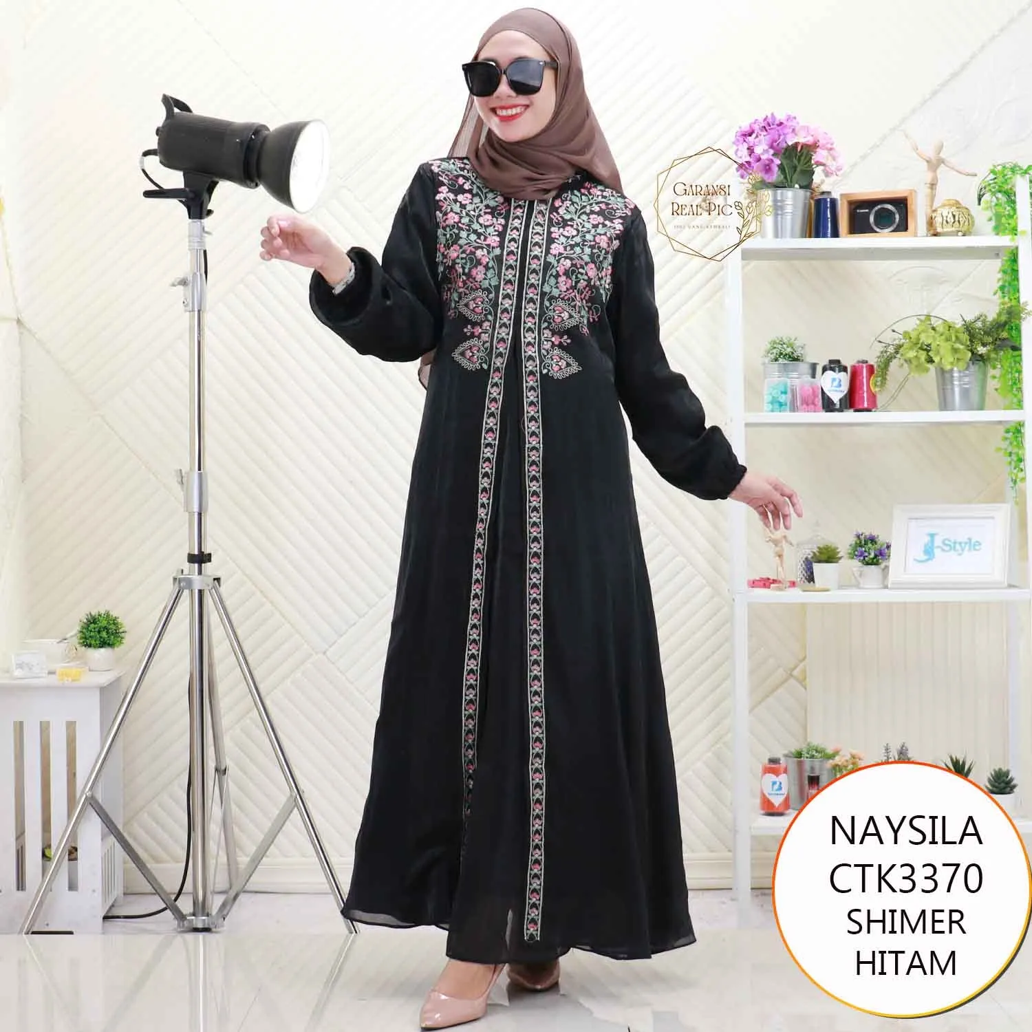 Naysila Gamis Shimer Motif Bordir Double Layer CTK3370 Amira silk - bajubaru.id, Belanja Online di bajubaru.id saja 