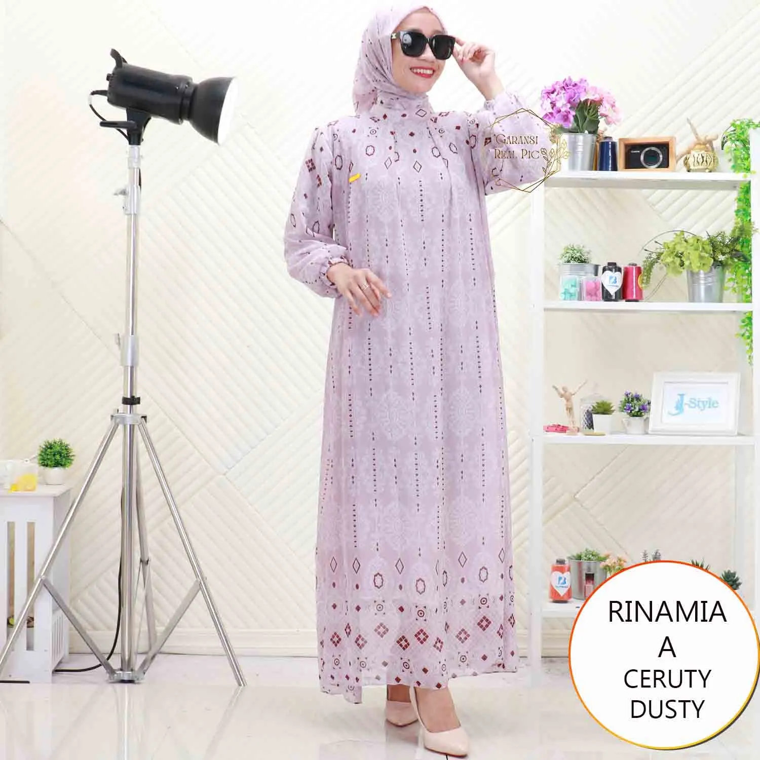 Rinamia Gamis Muslimah Set Hijab Ceruty Motif Printing