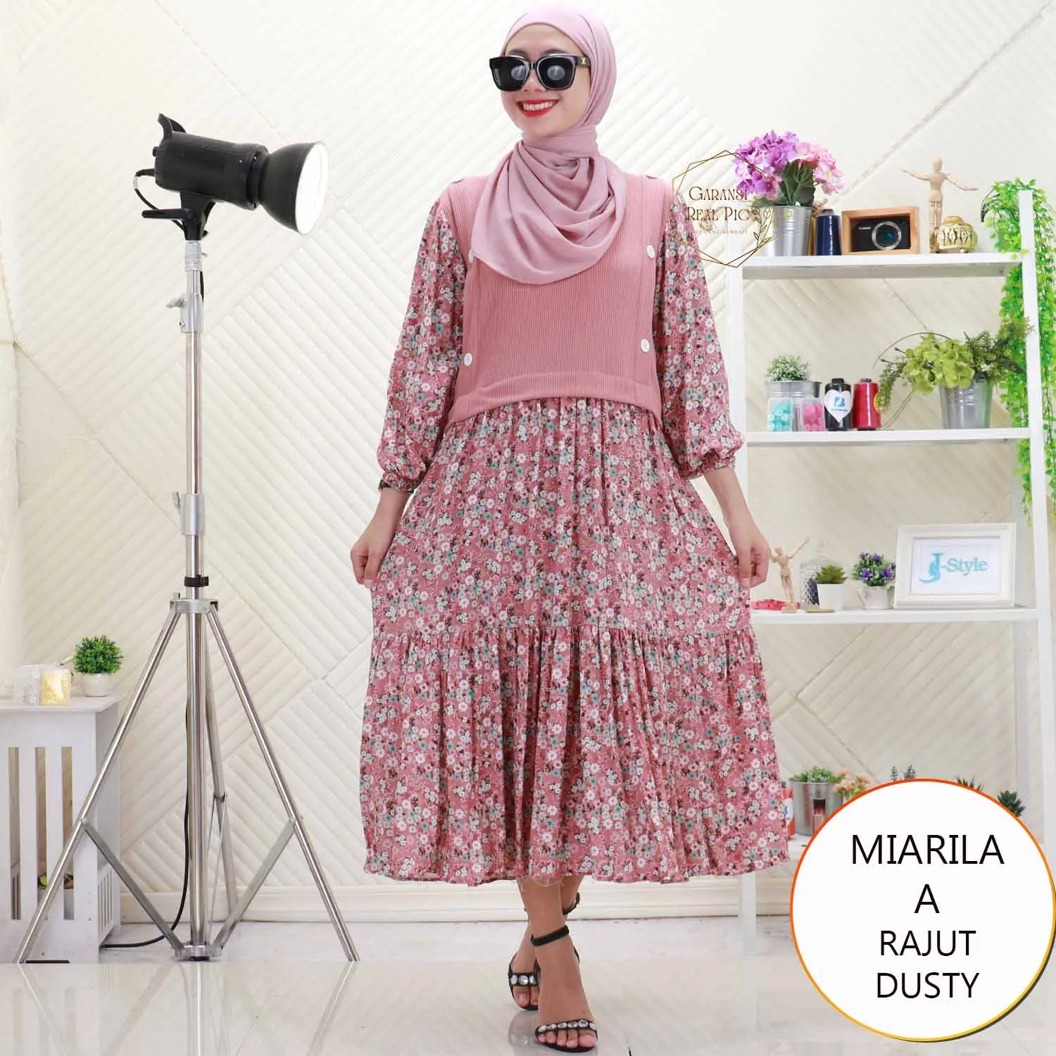 Miarila Midi Dress Rajut Tebal Mix Rayon Motif Bunga Variasi Kancing