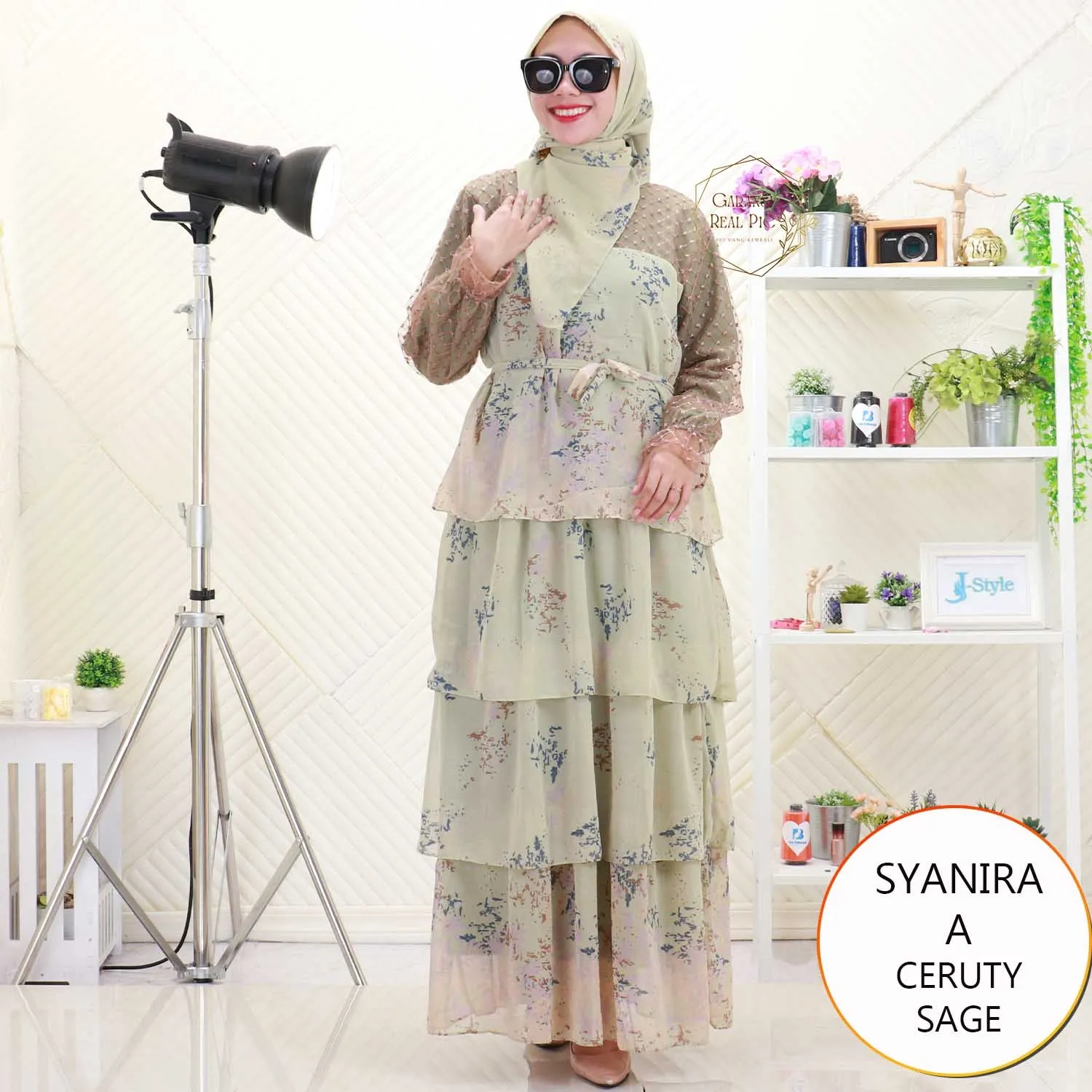 Syanira Gamis Muslimah Set Hijab Ceruty Motif Busui Friendly