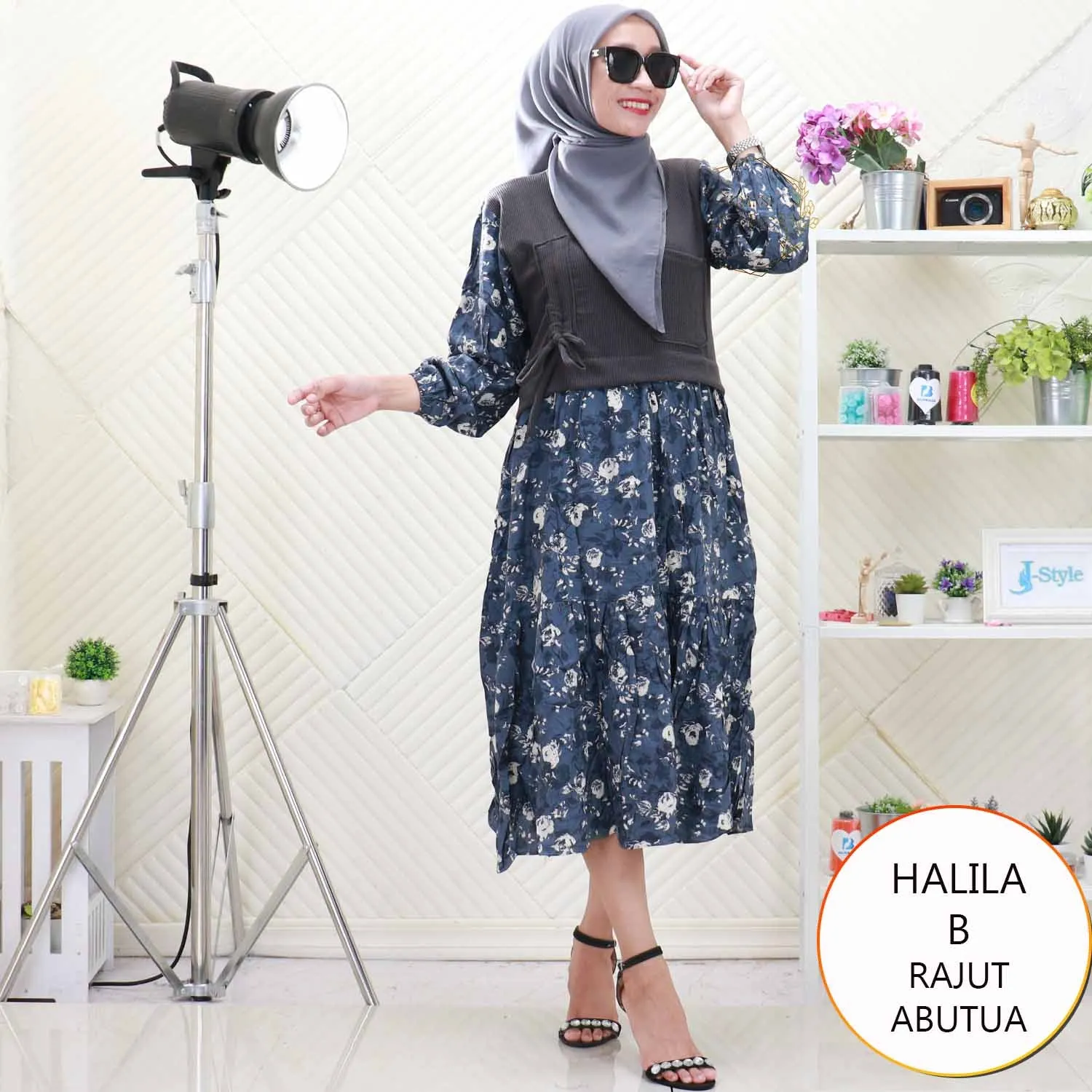 Halila Midi Dress Rompi Menyatu Rajut Tebal Mix Rayon Motif Variasi Tali Serut 303YIF Rajut - bajubaru.id, Belanja Online di bajubaru.id saja 