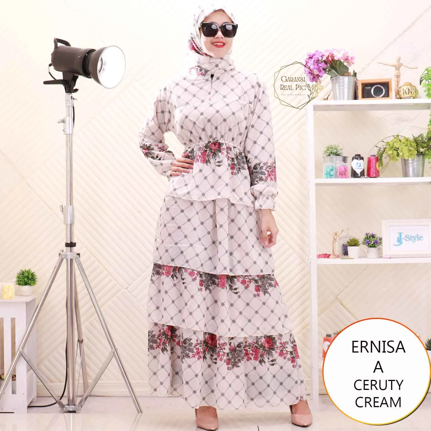Ernisa Gamis Set Hijab Ceruty Motif Printing Umpak Susun