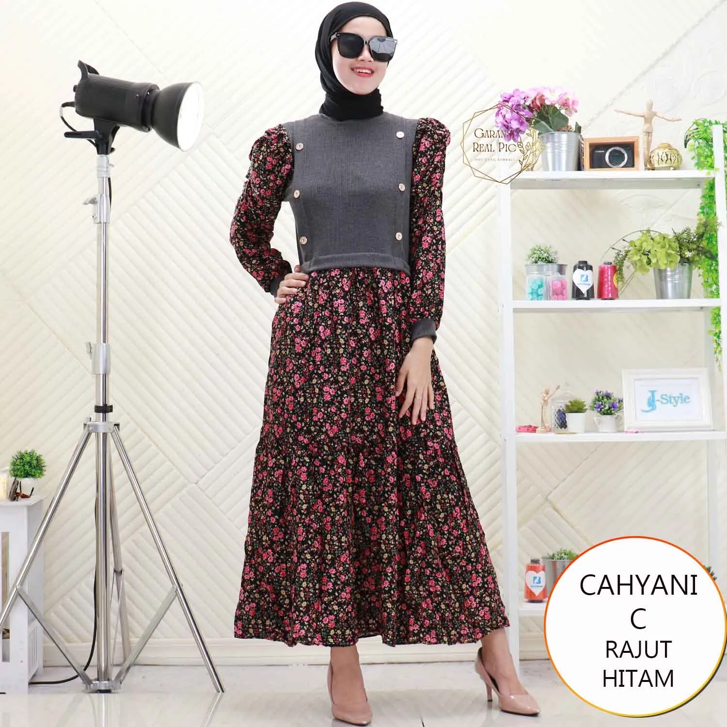 Cahyani  Gamis Rajut Rompi Nyatu Variasi Kancing Mix Rayon Motif