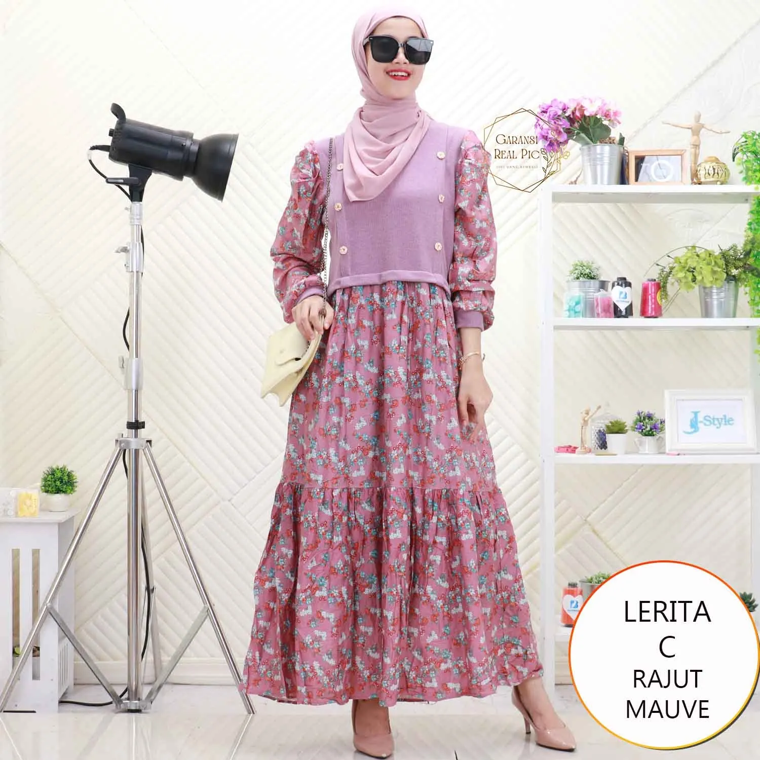 Lerita Gamis Rajut Rompi Nyatu Variasi Kancing Mix Rayon Motif