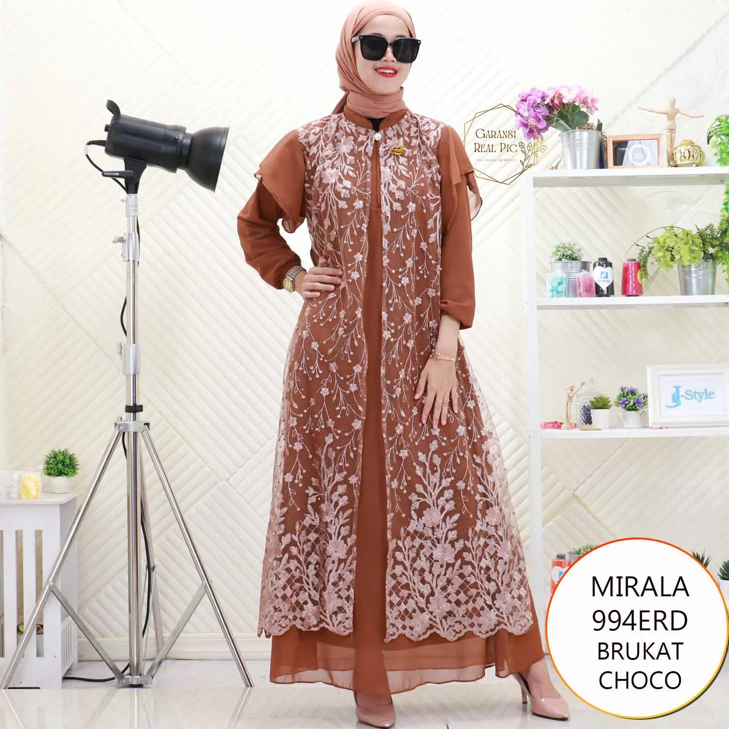 Mirala Gamis Brukat Lengan Ruffel Busui Friendly