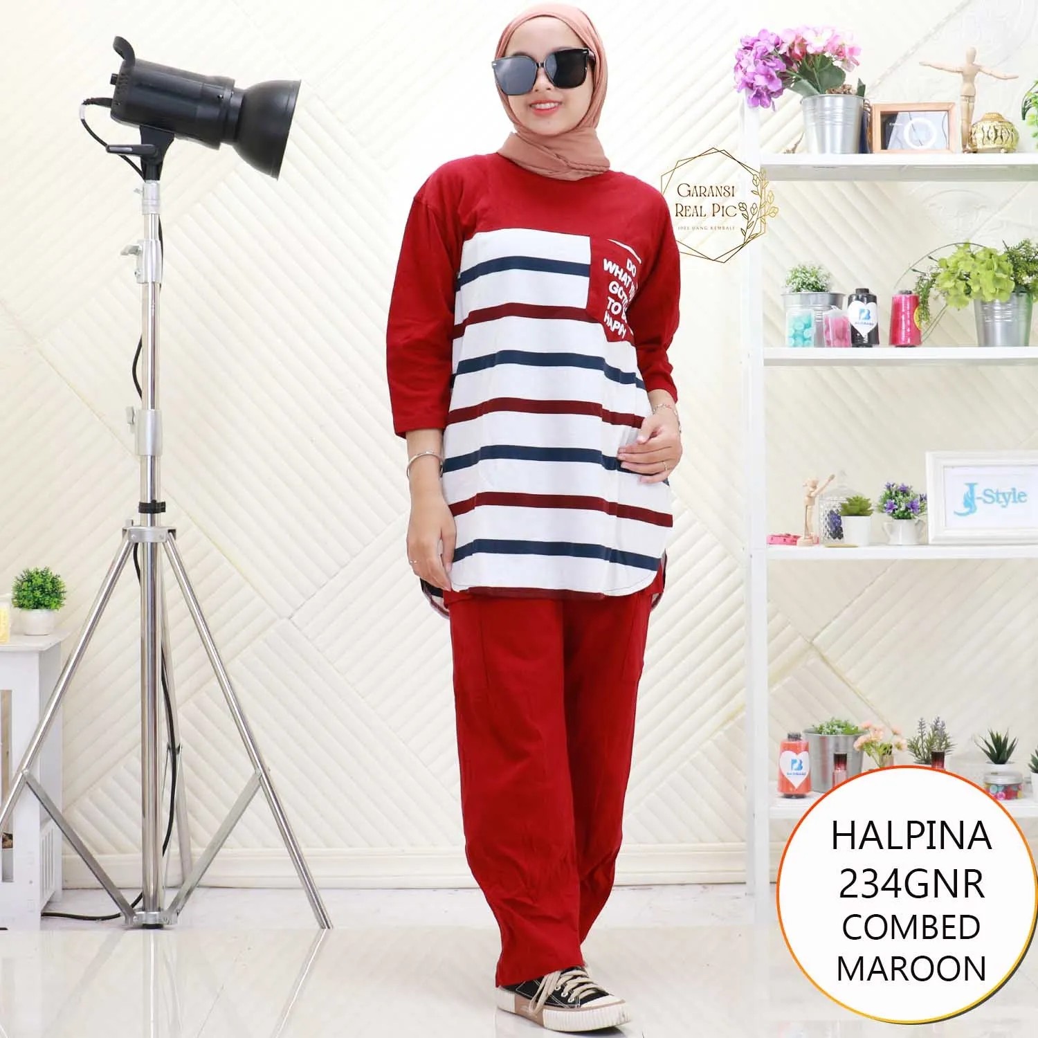 Halpina Oneset Kargo Katun Combed Lengan 3/4 Kantong Depan