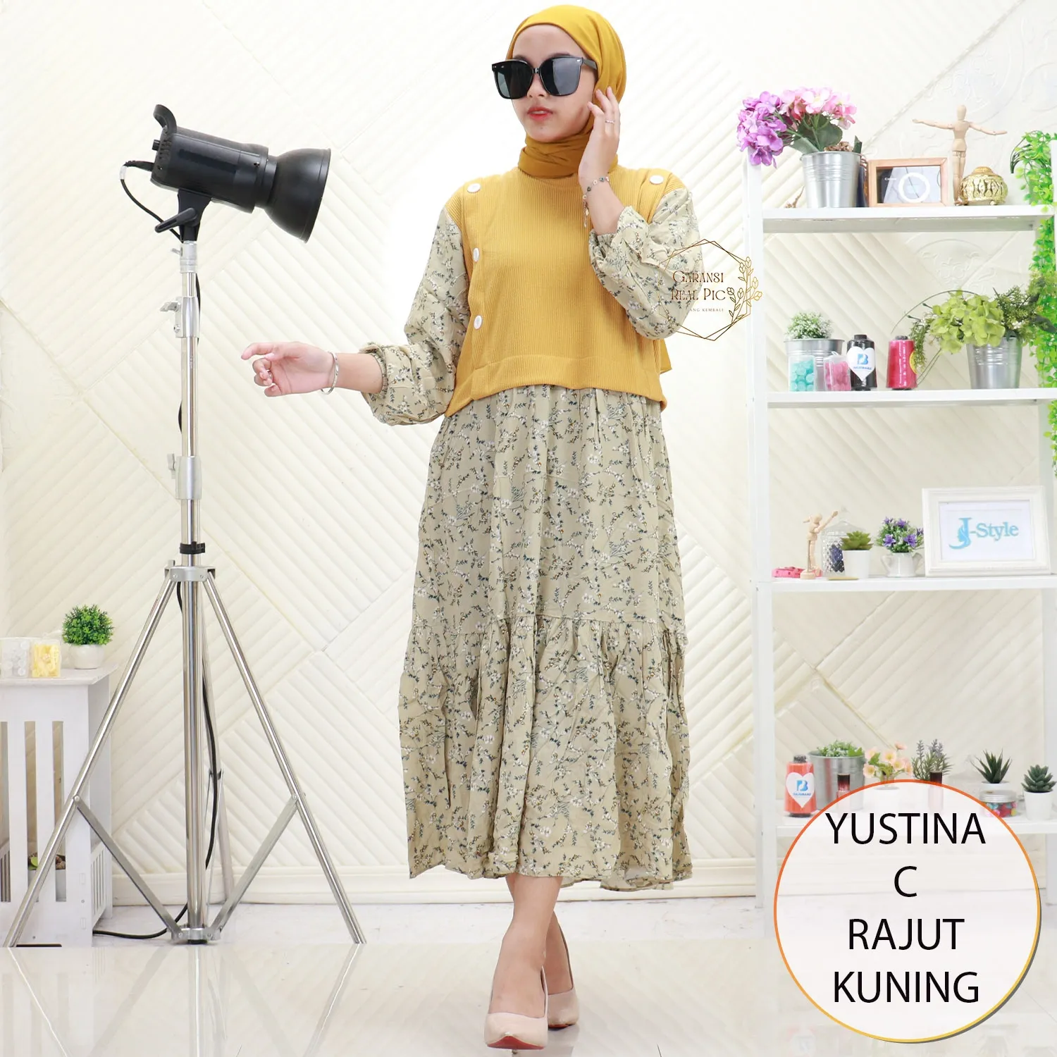 Yustina Midi Dress Rompi Rajut Menyatu Rayon Motif Bunga Variasi Kancing Depan YIF2 Rajut - bajubaru.id, Belanja Online di bajubaru.id saja 