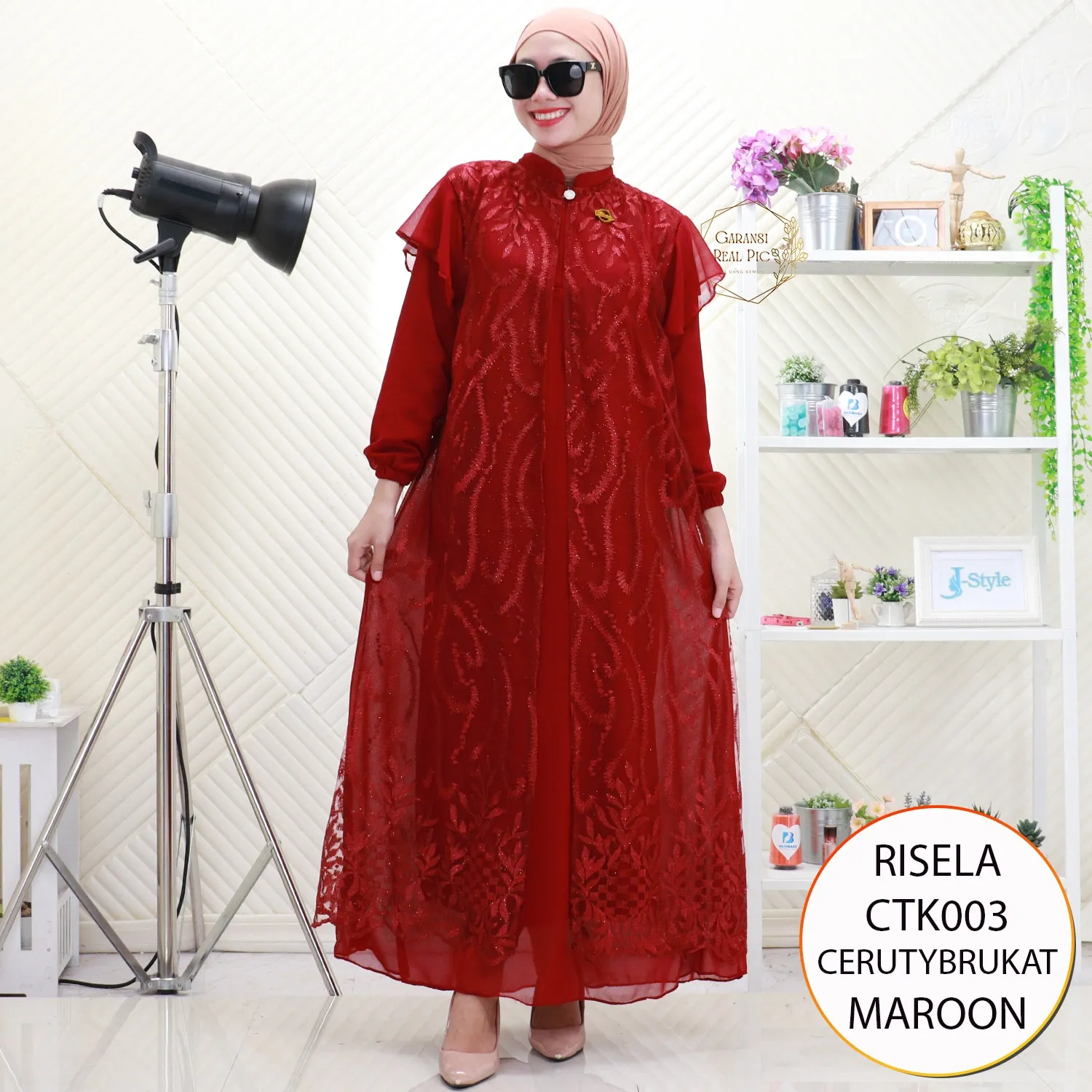 Risela Gamis Bahan Ceruty Layer Buaui Friendly Ruffle Lengan CTK003 Ceruty Brukat - bajubaru.id, Belanja Online di bajubaru.id saja 