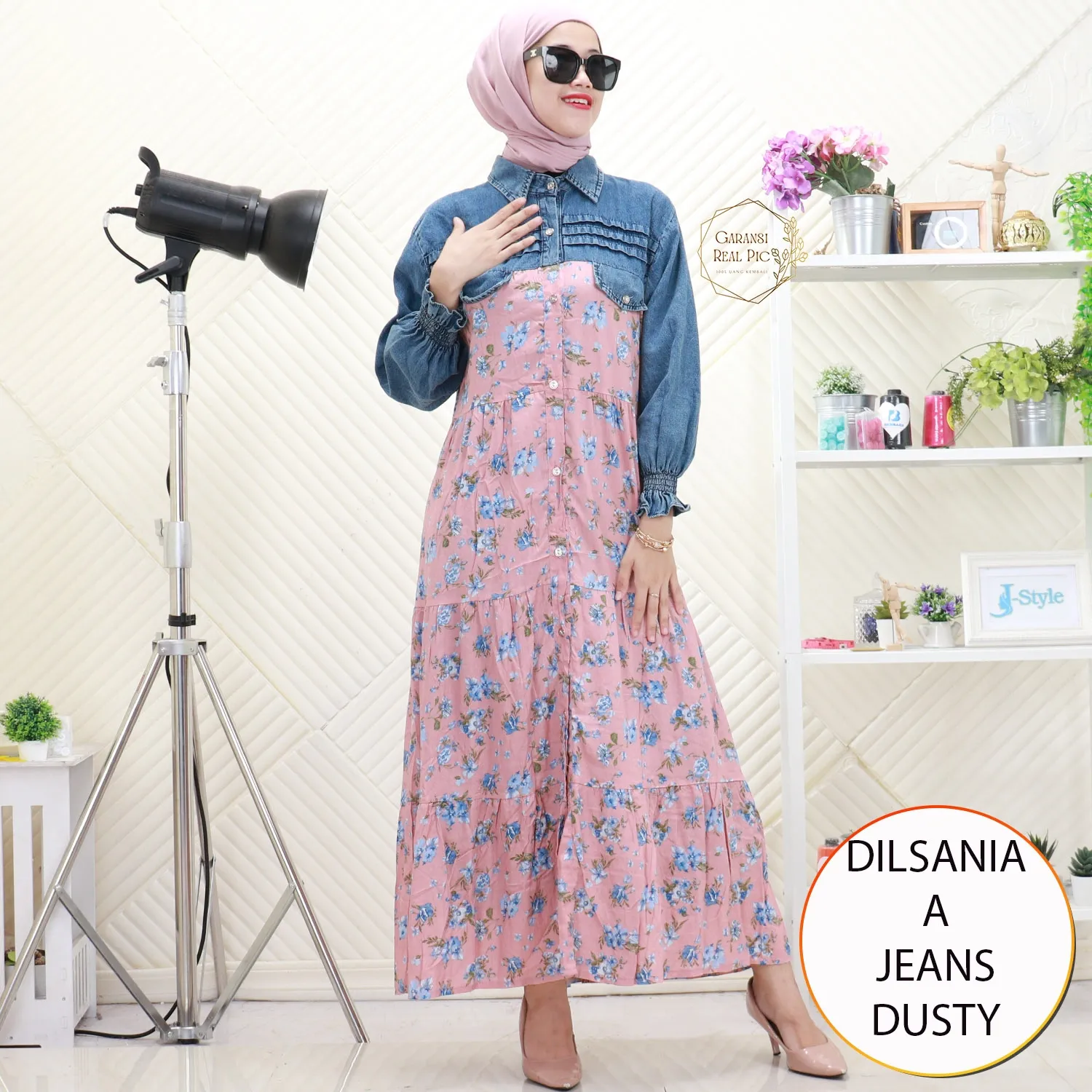 Dilsania Gamis Jeans Mix Katun Motif Bunga Lipit Depan Busui Friendly