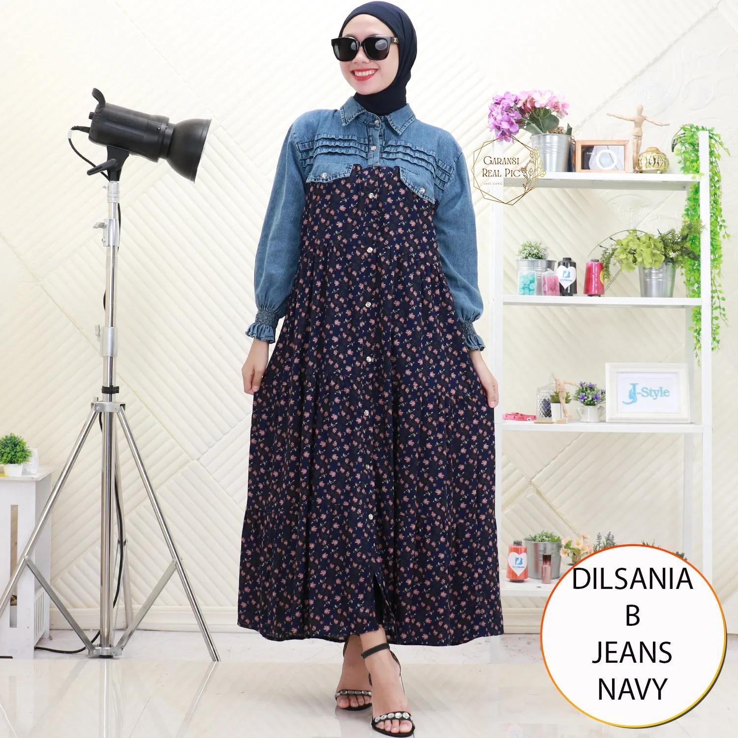 Dilsania Gamis Jeans Mix Katun Motif Bunga Lipit Depan Busui Friendly