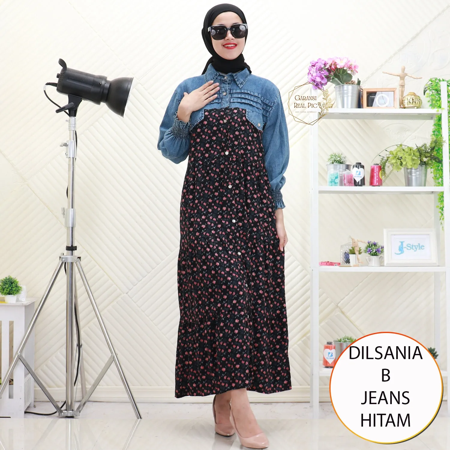 Dilsania Gamis Jeans Mix Katun Motif Bunga Lipit Depan Busui Friendly