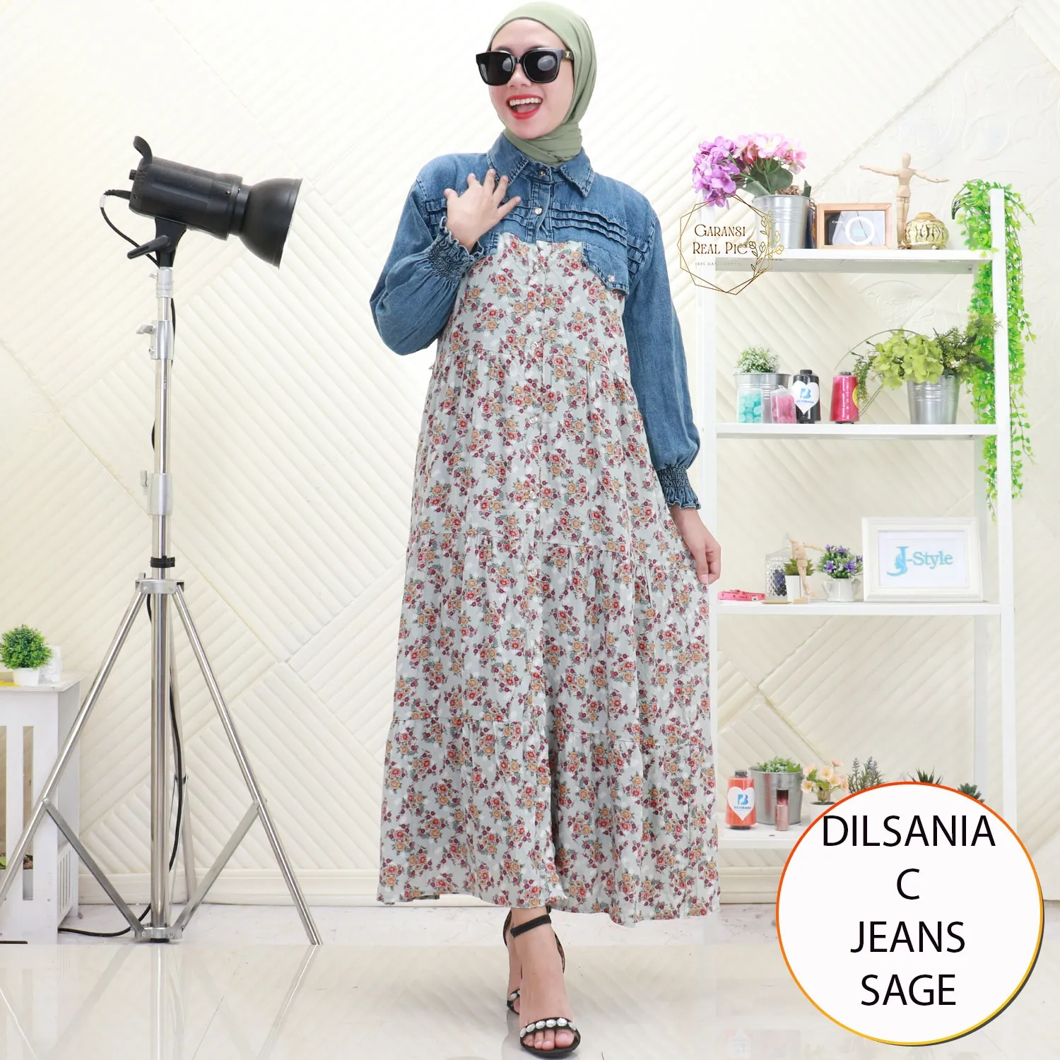 Dilsania Gamis Jeans Mix Katun Motif Bunga Lipit Depan Busui Friendly