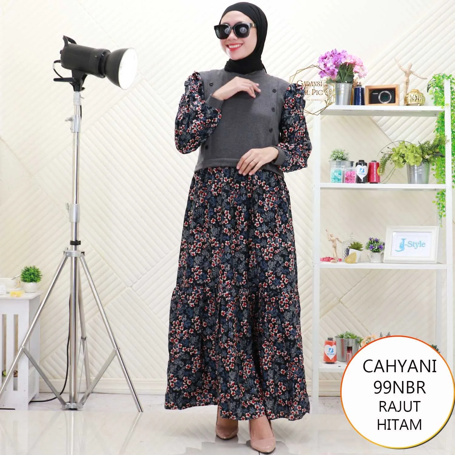 Cahyani  Gamis Rajut Rompi Nyatu Variasi Kancing Mix Rayon Motif