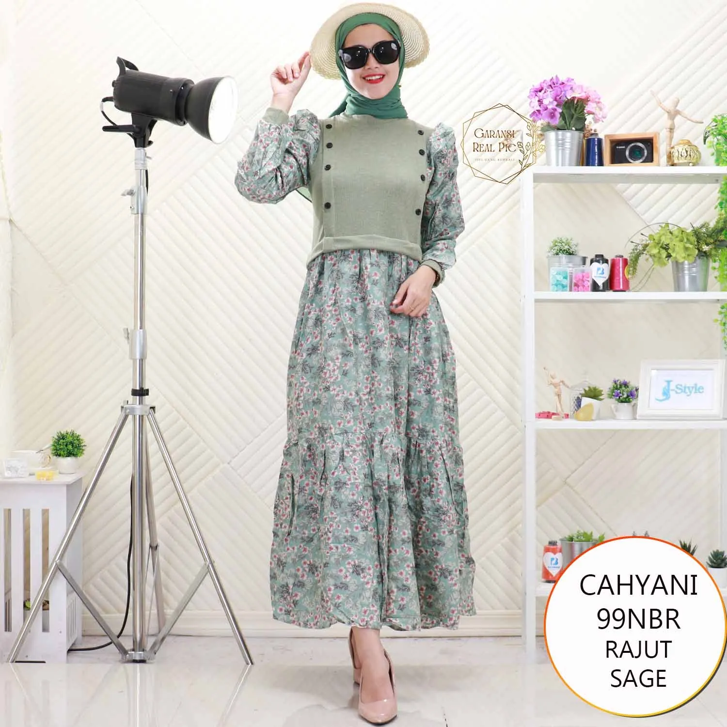 Cahyani  Gamis Rajut Rompi Nyatu Variasi Kancing Mix Rayon Motif