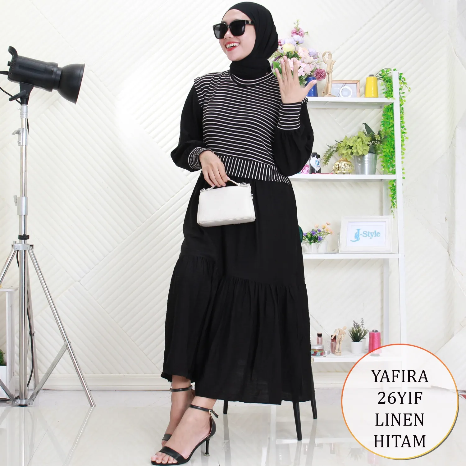 Yafira Midi Dress Rajut Mix Linen Motif Salur