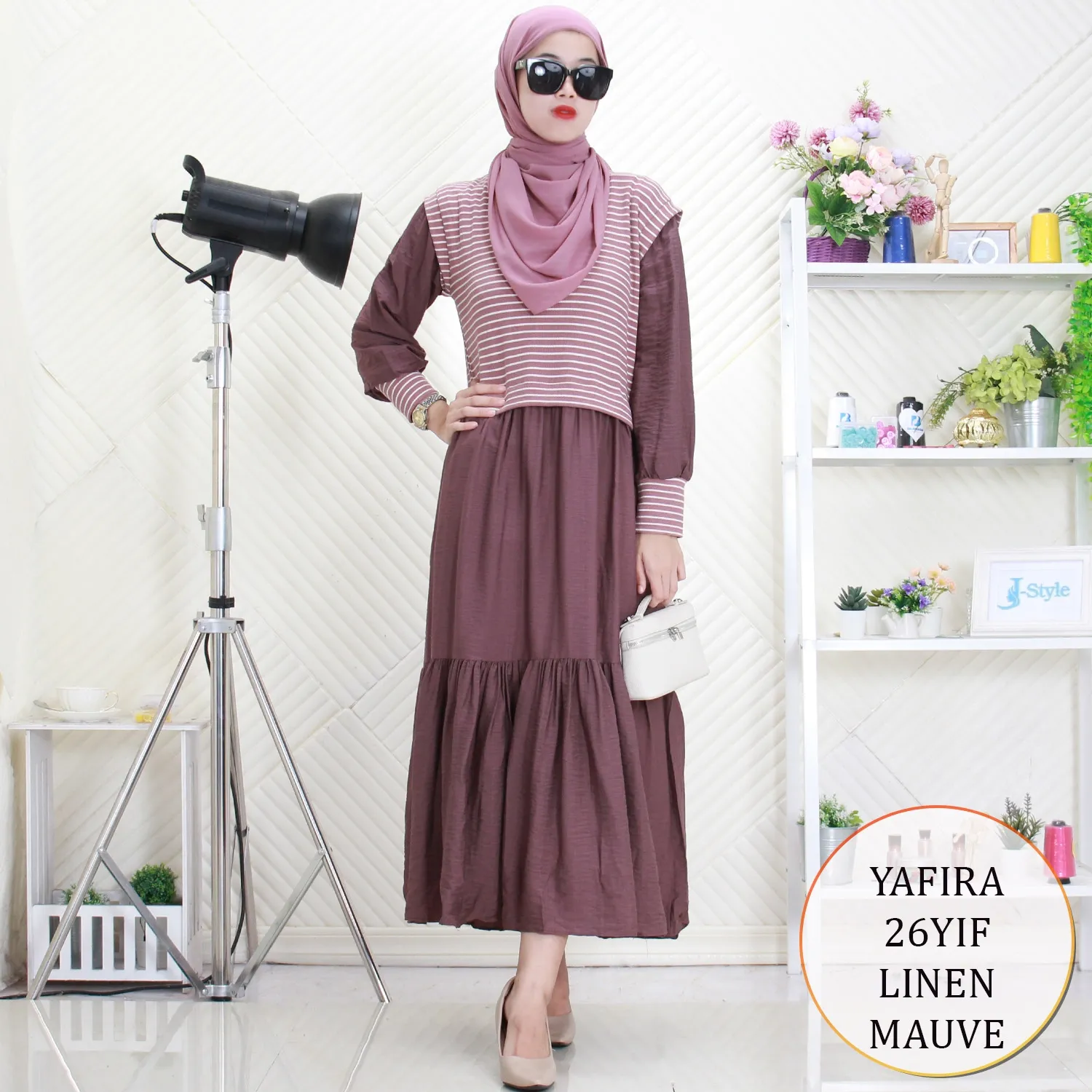 Yafira Midi Dress Rajut Mix Linen Motif Salur